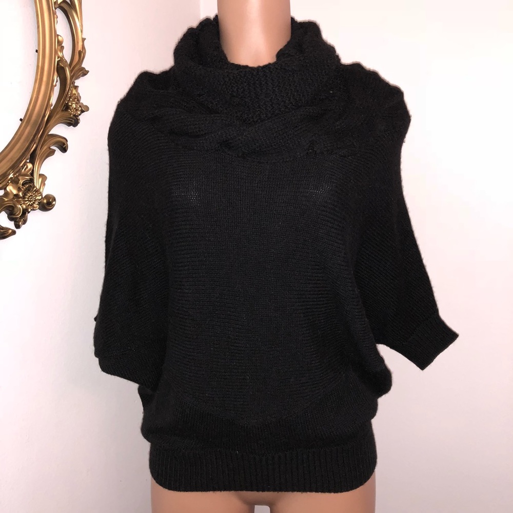 Vince. Cable Knit Black  Sweater Size M - Picture 3 of 7